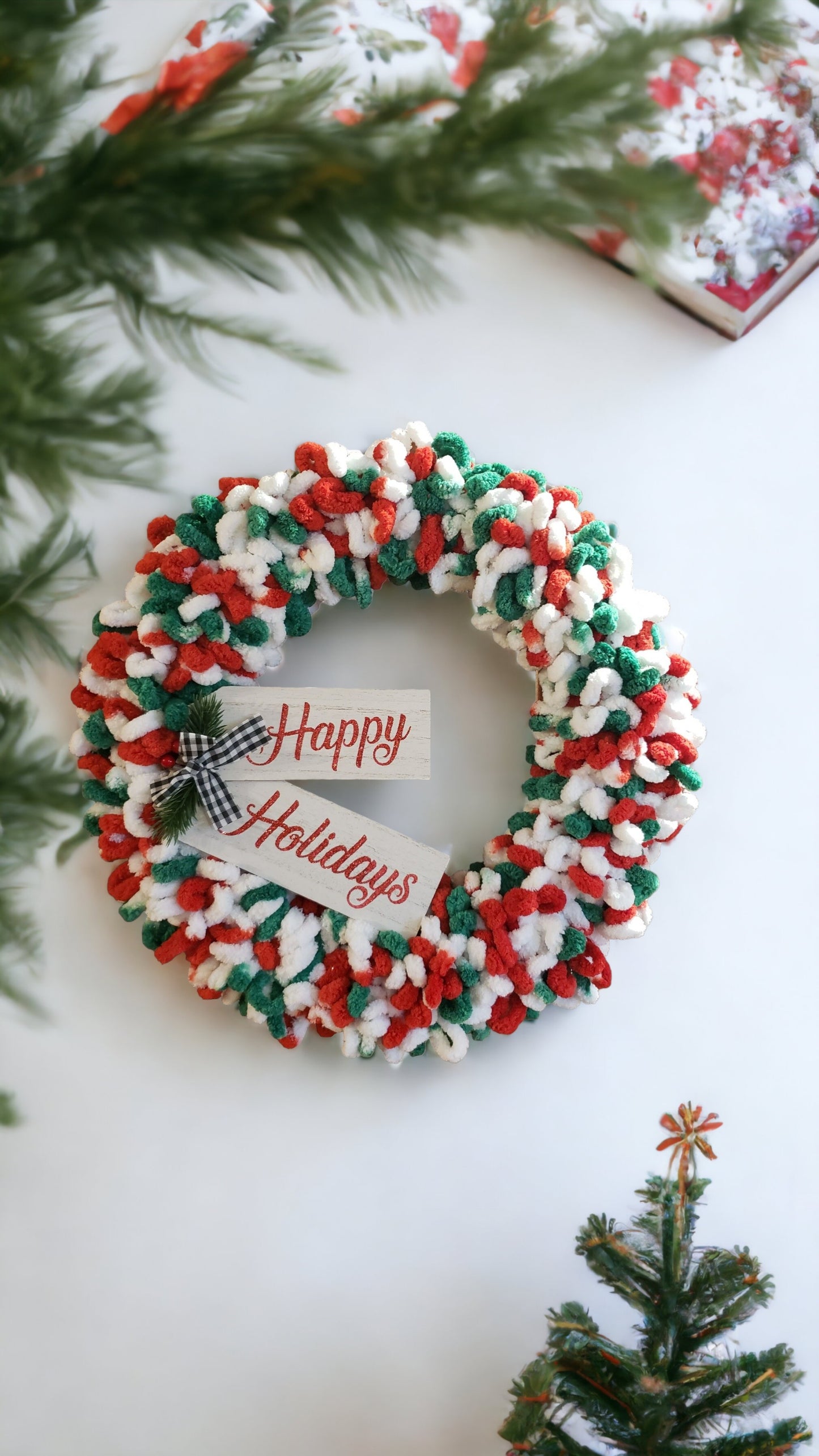 Happy Holidays 15' Wreath